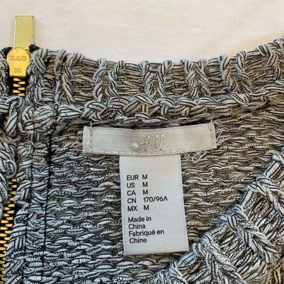 H&M Short-Sleeved Sweater Top - Picture 3 of 3